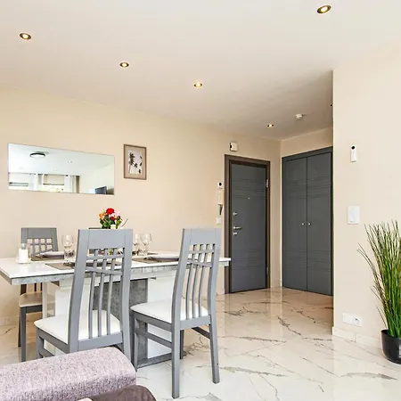 5 Min De Monaco - Trois Pieces - Parking - Df Appartamento *
